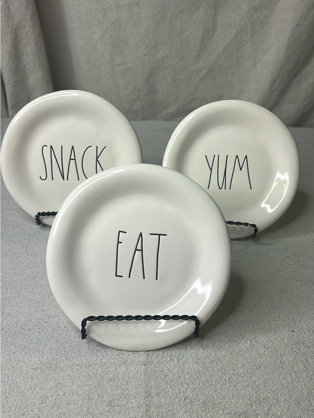 Rae Dunn White Ceramic 'EAT' Accent Plate